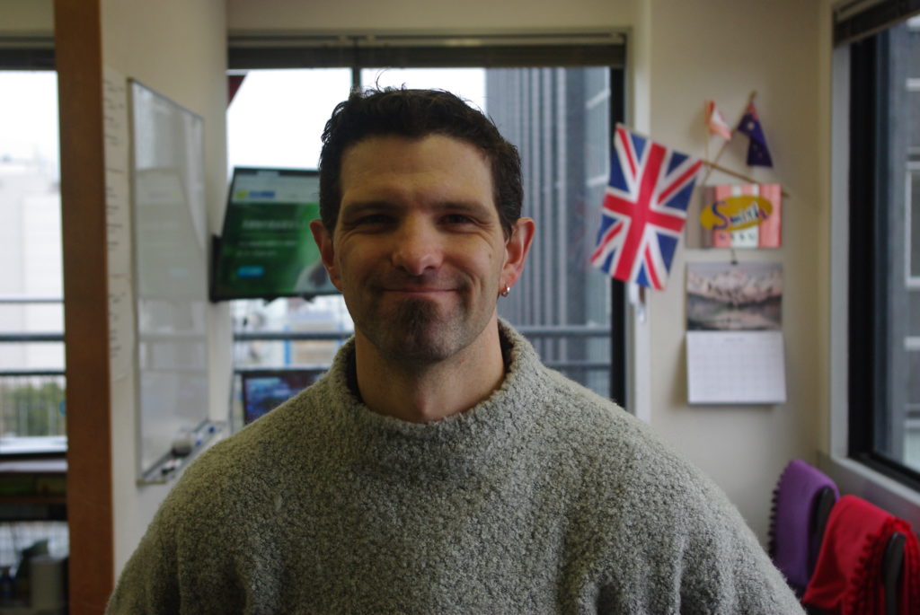 Edward has been coaching students to English conversation confidence since 2007.